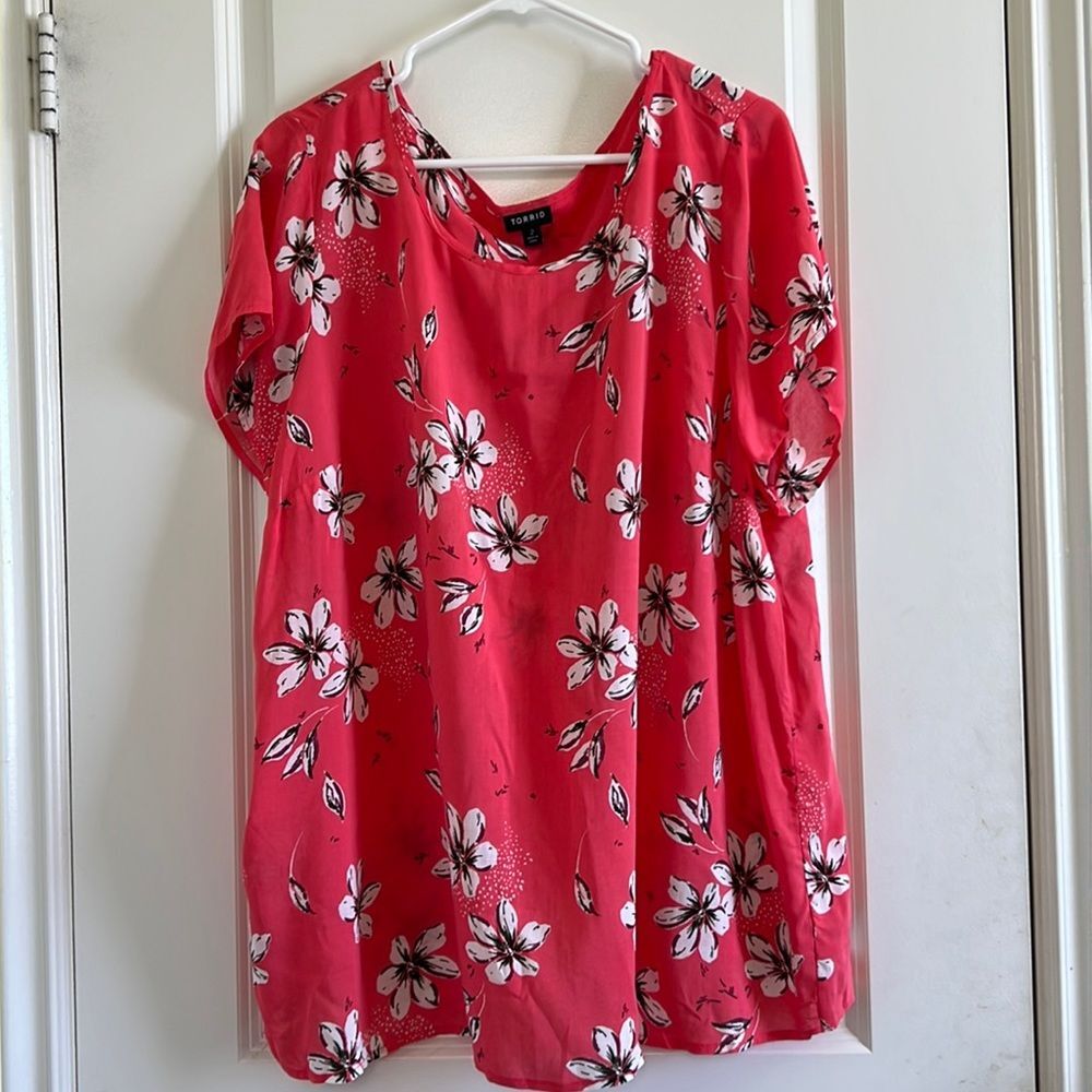 Torrid Floral blouse